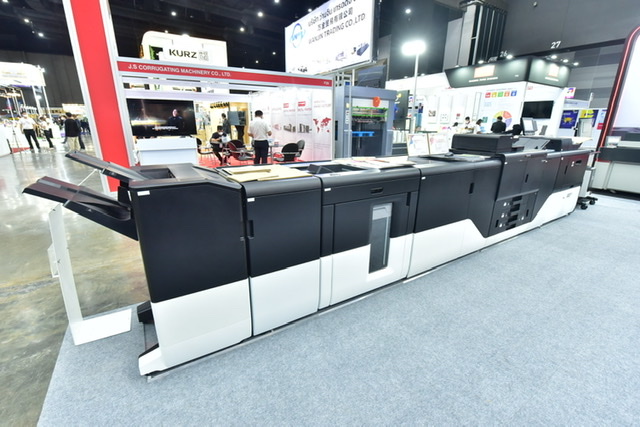 เคียวเซร่า ชี้ปัจจัยบวกส่งผลตลาดเครื่องพิมพ์โตชู TASKalfa Pro 15000c เรือธงรุกตลาดโรงพิมพ์รับดีมานด์งานพิมพ์คุณภาพ-ประหยัดต้นทุน