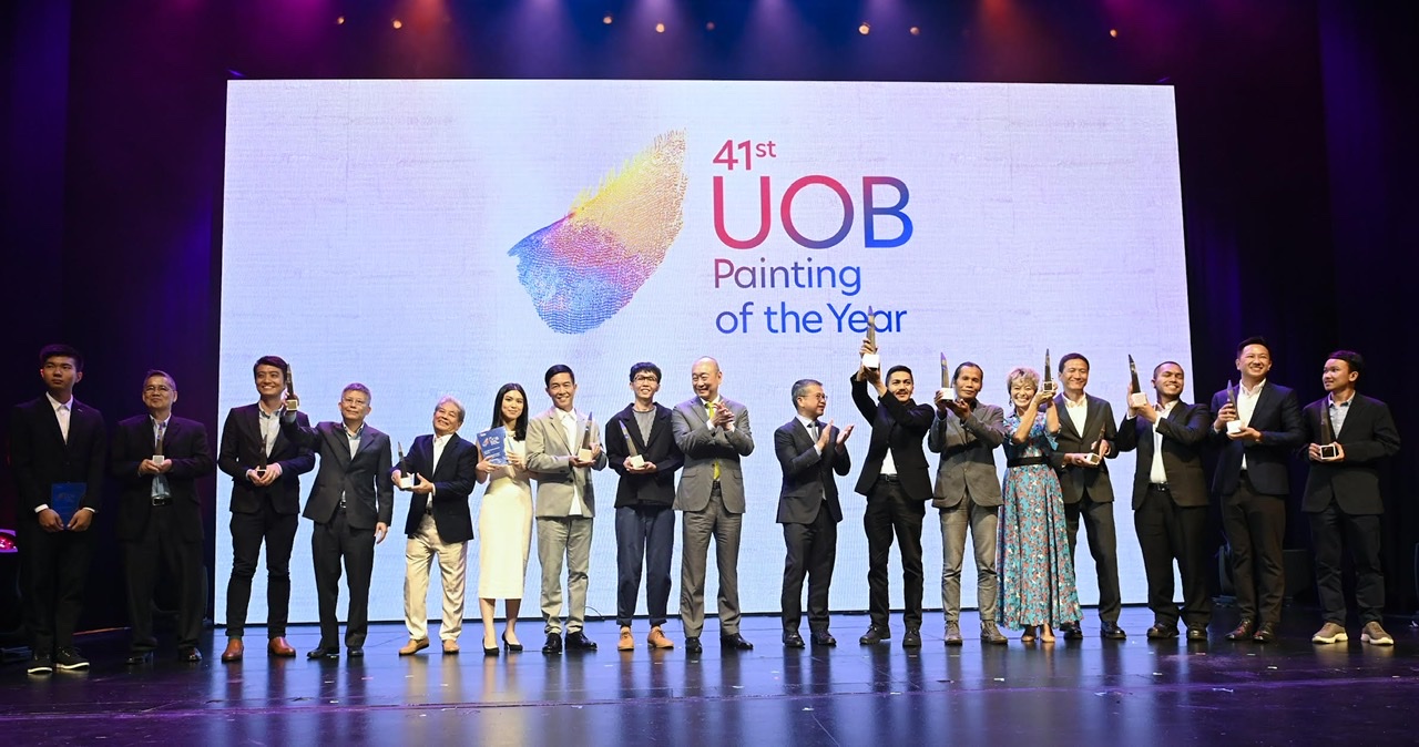 ศิลปินไทย โชว์ผลงานโดดเด่นสะท้อนความท้าทายในโลกปัจจุบัน คว้ารางวัลชนะเลิศระดับภูมิภาคการประกวดจิตรกรรมยูโอบีระดับภูมิภาค ประจำปี 2565 