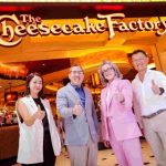 เปิดแล้ววันนี้! The Cheesecake Factory® ตำนานร้านดัง ยกโมเดลเดียวกับอเมริกา ปักหมุดแฟล็กชิฟสโตร์สาขาแรกในไทยสุดยิ่งใหญ่ที่เซ็นทรัลเวิลด์ World-Class Food Destination ที่ดีที่สุดใจกลางเมือง